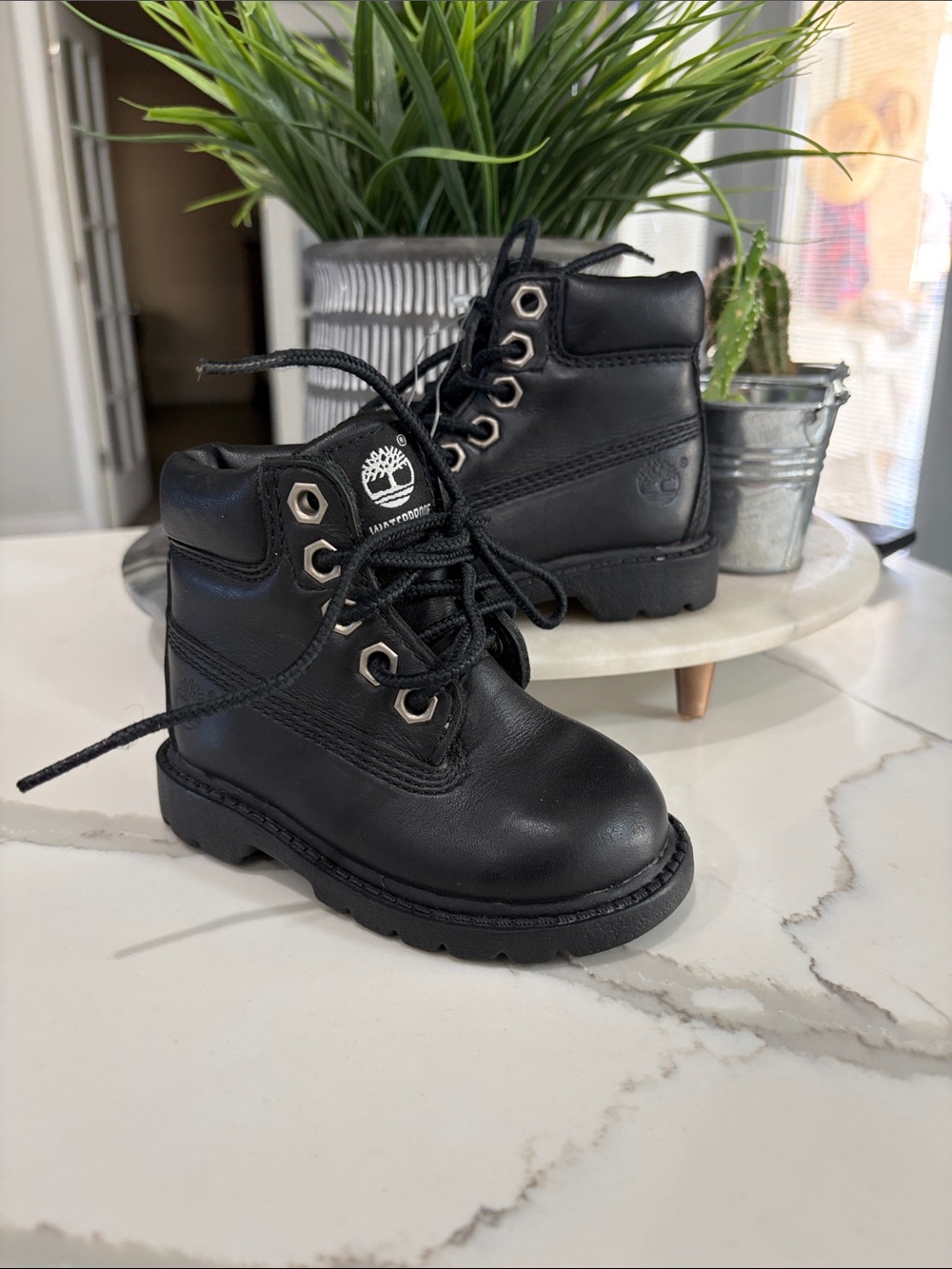 Timberland Kids Black Leather Lace-Up Boots toddler 4